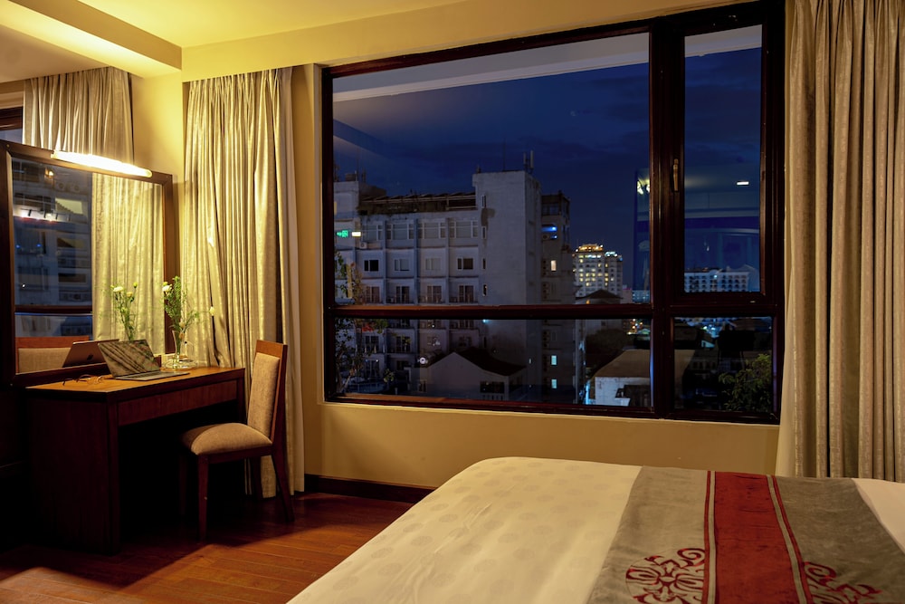 Asia Hotel 43/46