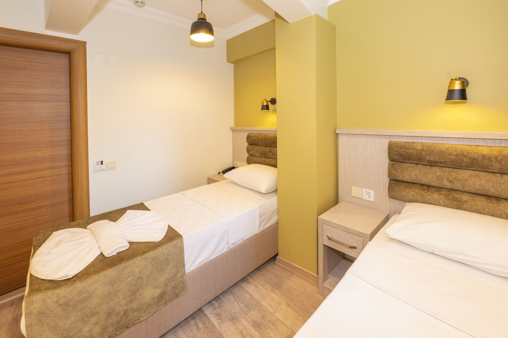 Bazaar Hotel Old City 8/20