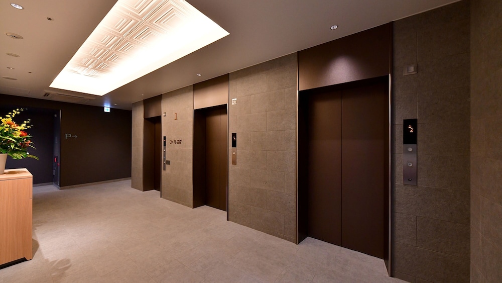 Vessel Inn Sakae Ekimae 7/66