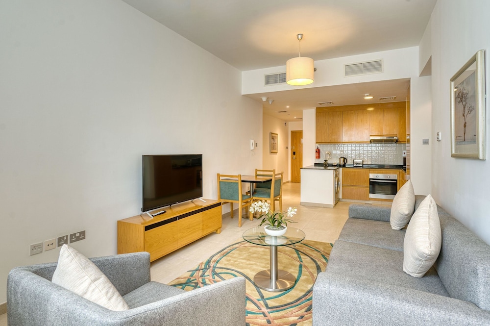 Grand Heights Hotel Apartments 28/50