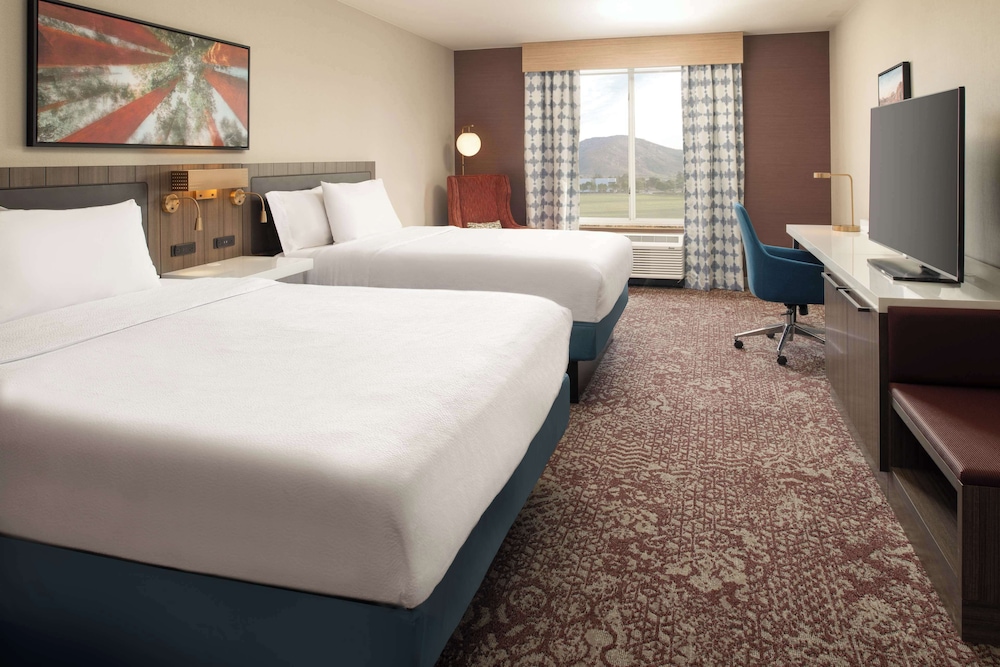 Evolution, 2 Queen Beds