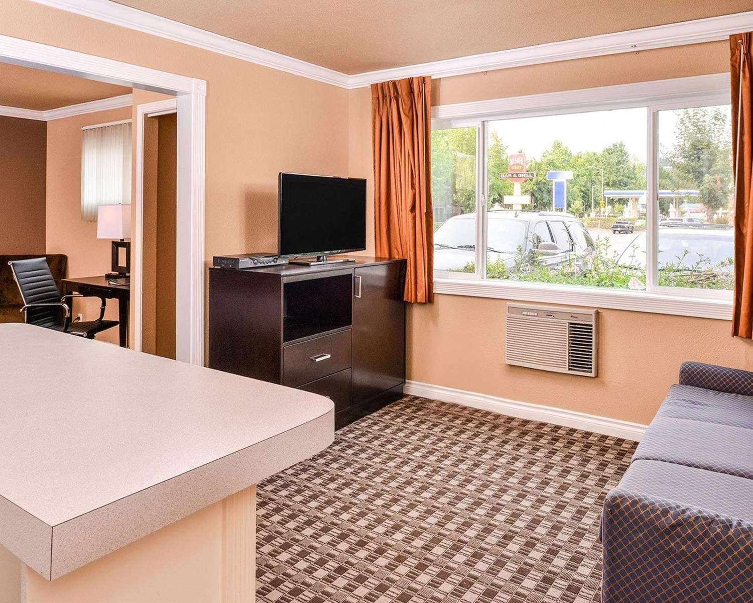 Clarion Pointe Kent - Seattle South 6/14