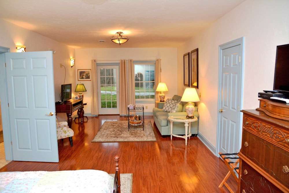 Battlefield Bed &amp; Breakfast Inn 53/76