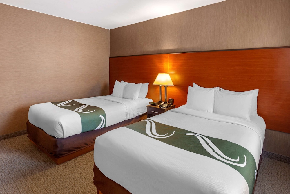 Standard, 2 Double Beds