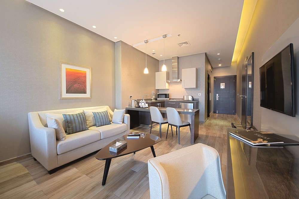 The House Boutique Suites 23/68