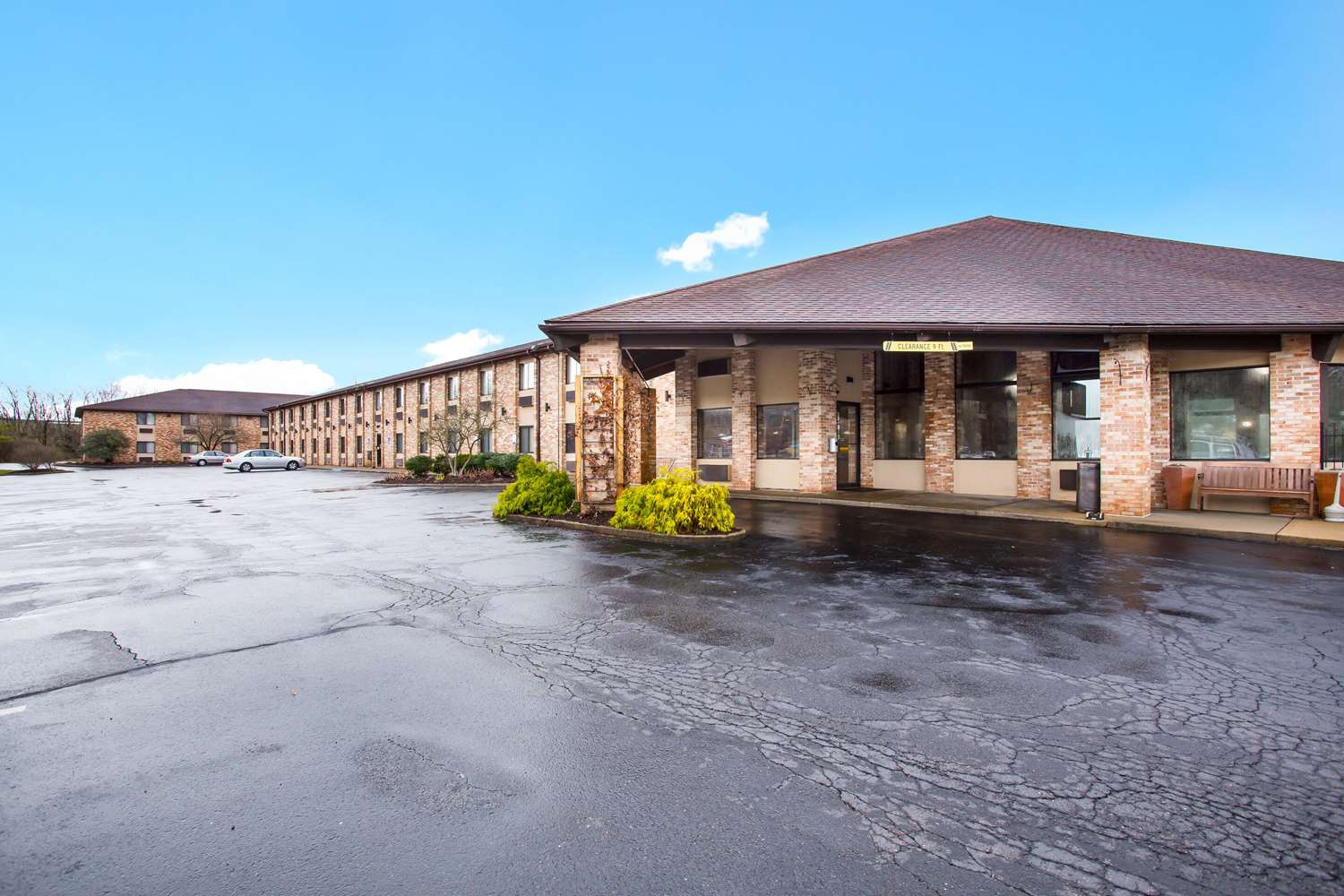 Quality Inn Athens, OH 49/50