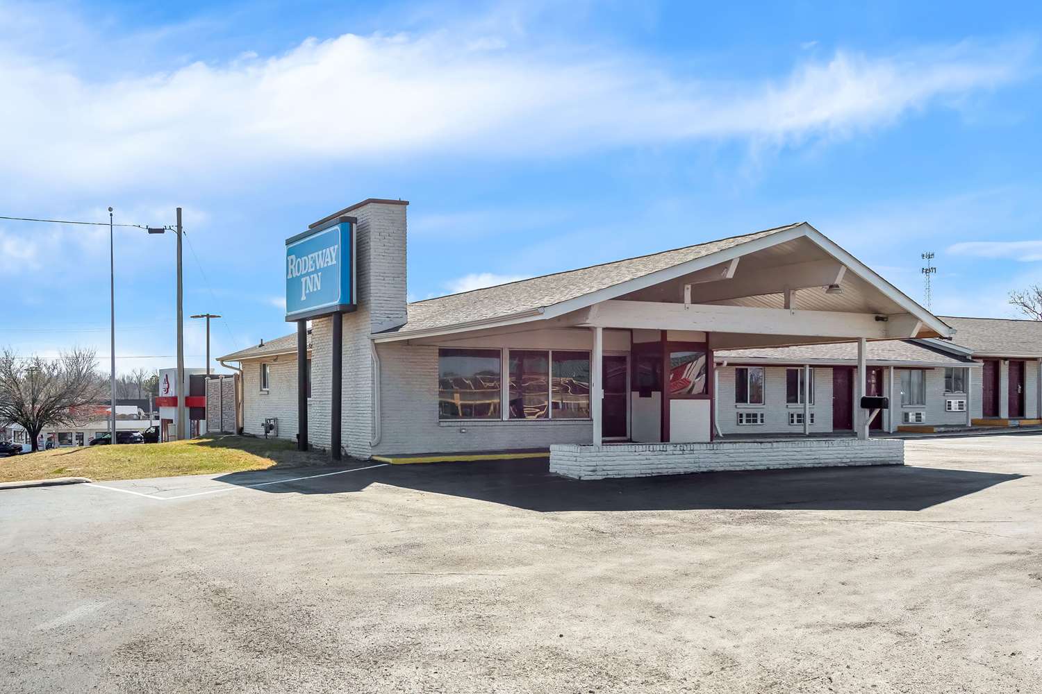 Rodeway Inn Dickson TN 18/19