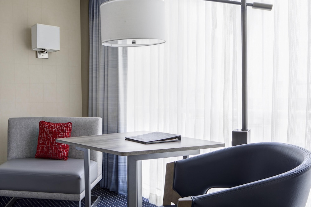 Hyatt Regency Baltimore 45/77
