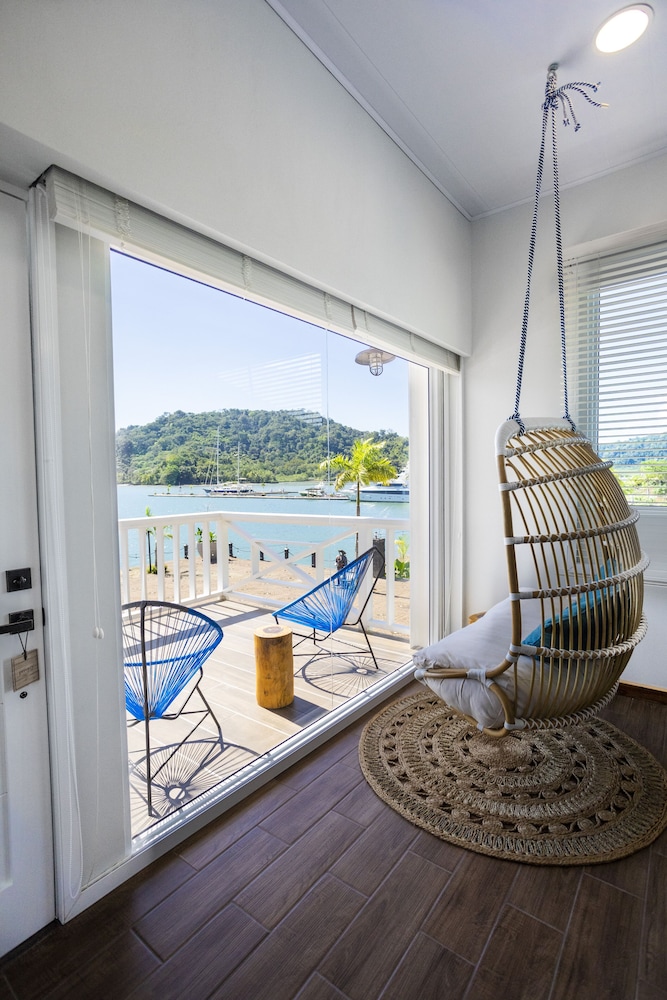 Amaka Ocean Living Lodge 52/82