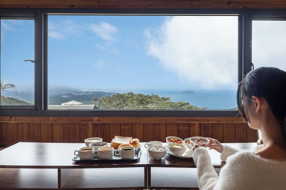 H& Jiufen The Ocean Theory BnB 22/38
