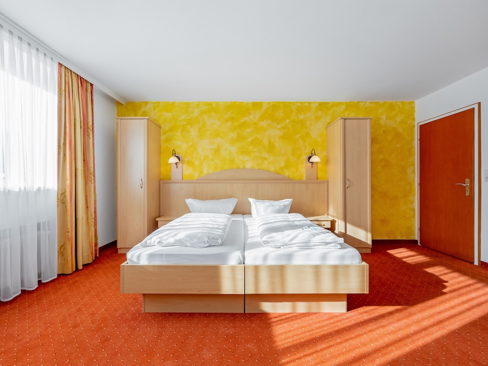 Landhotel Gabriele 6/50