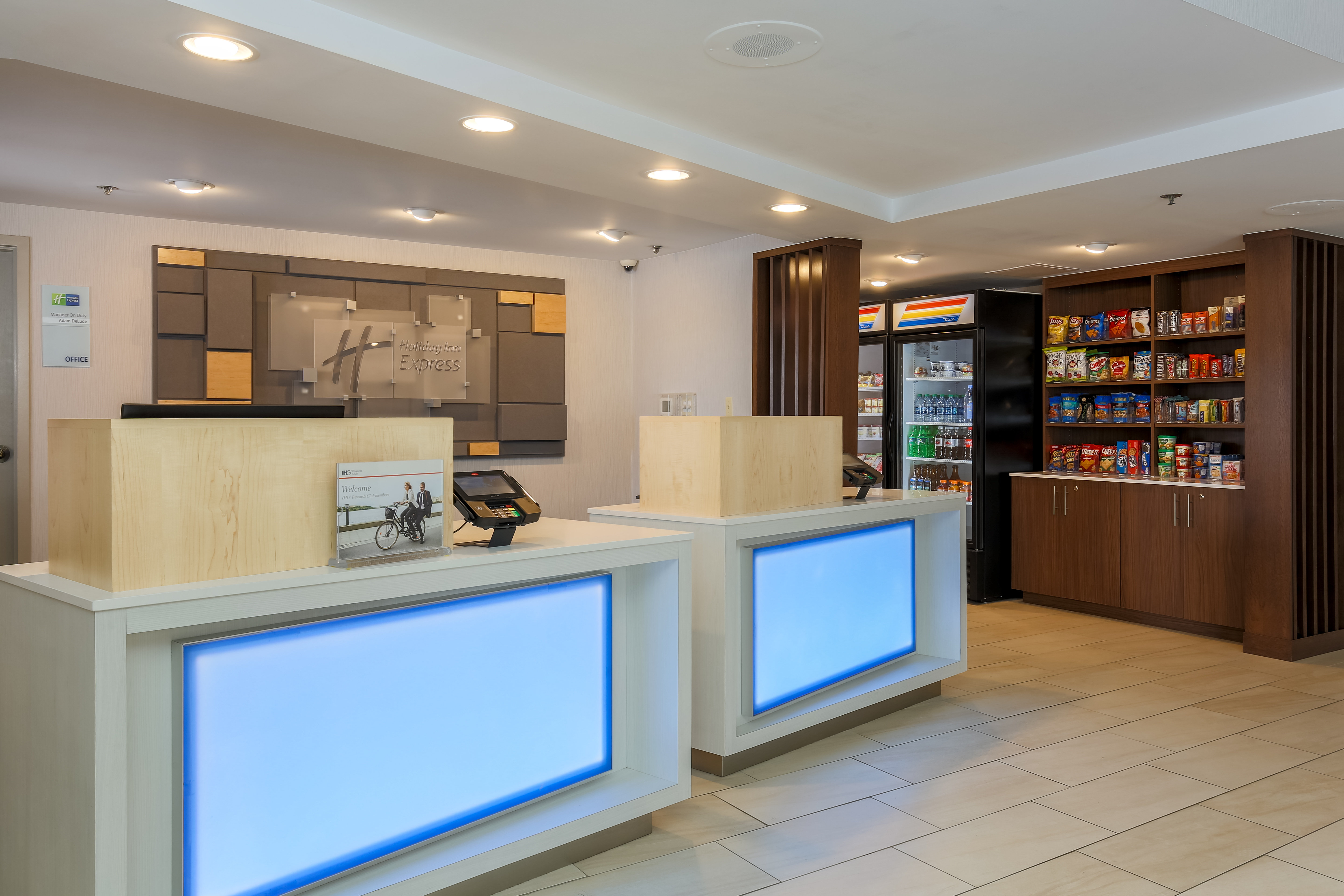 Holiday Inn Express Milwaukee West Medical Center 6/59