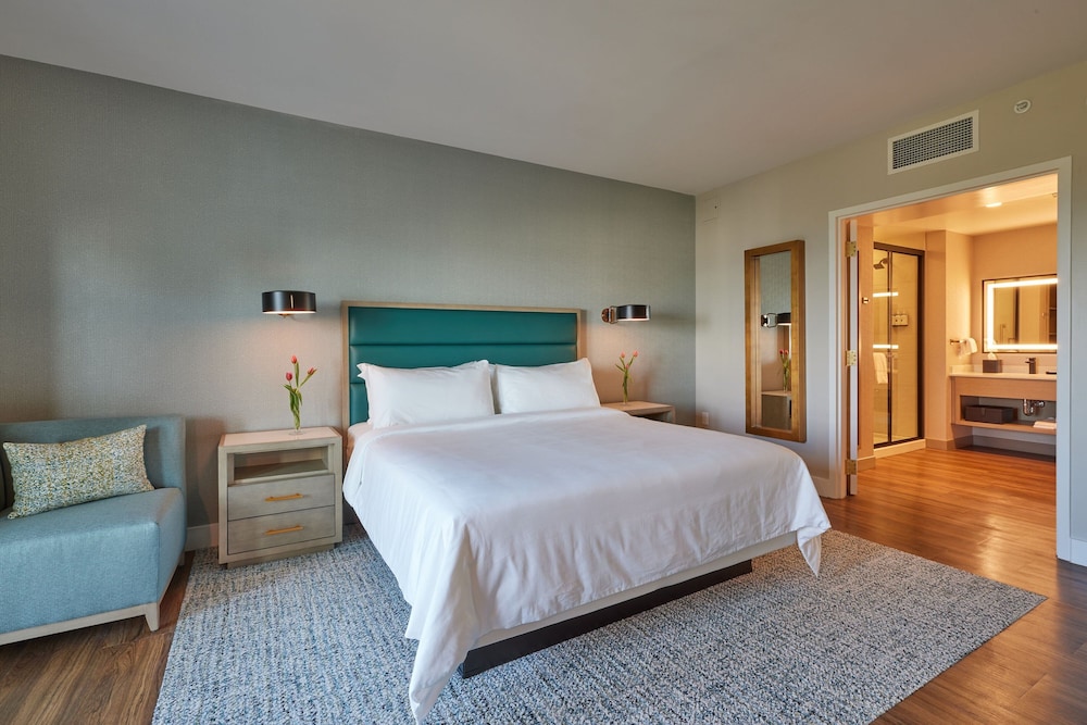 Executive, Suite, King Bed, Resort View