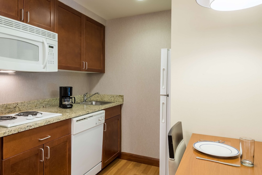 Homewood Suites By Hilton St Louis Riverport Airport West 38/55