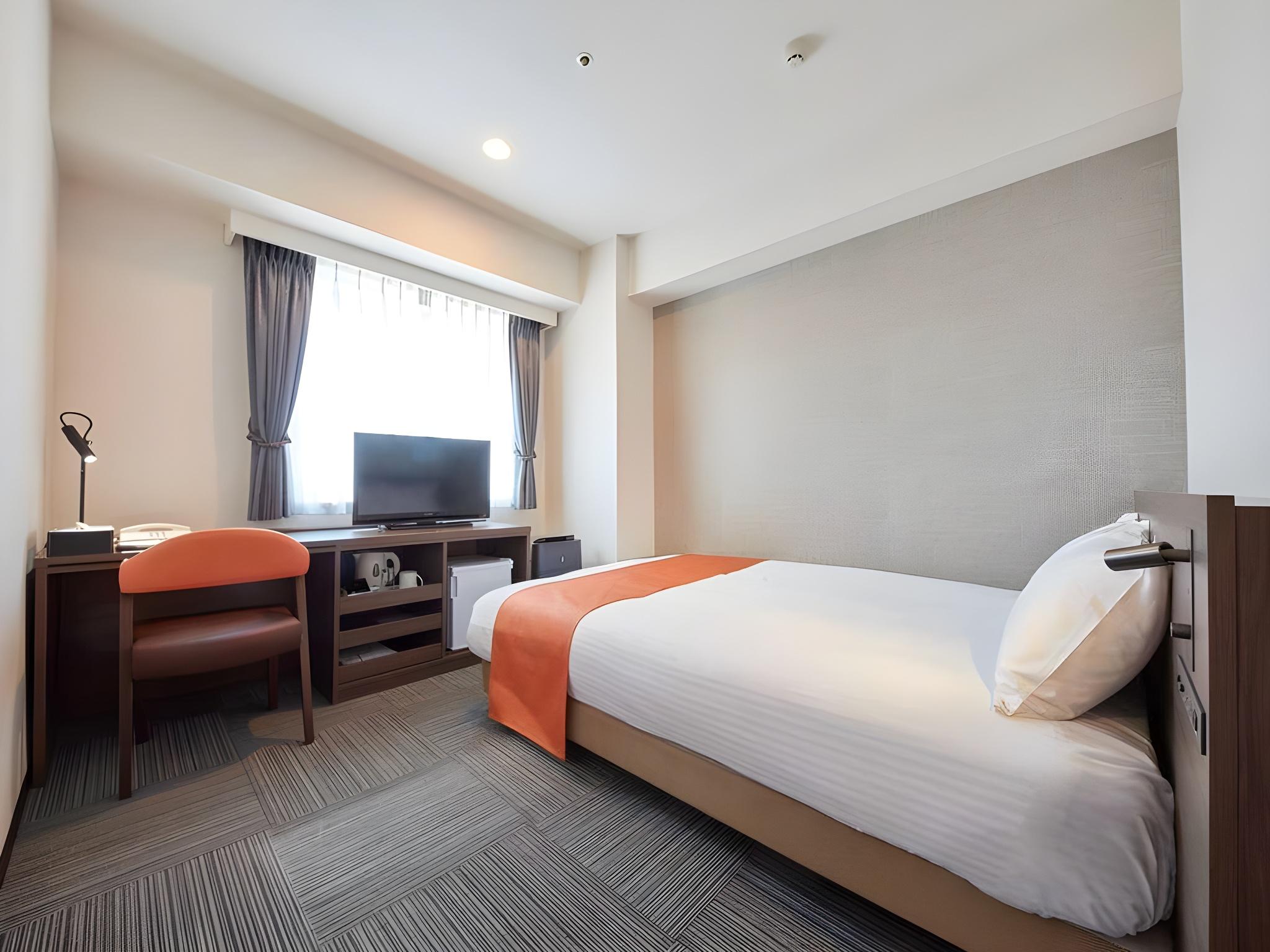 Semi Room, Luxury, Single, Semi Double Bed