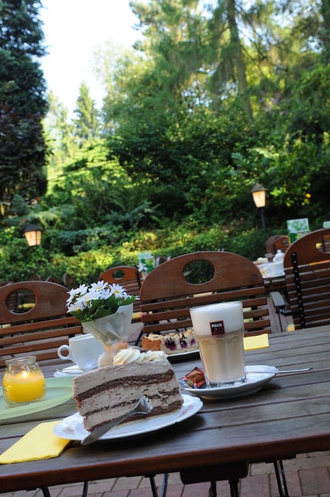 Top Vch Hotel Zur Burg Sternberg Extertal 47/57