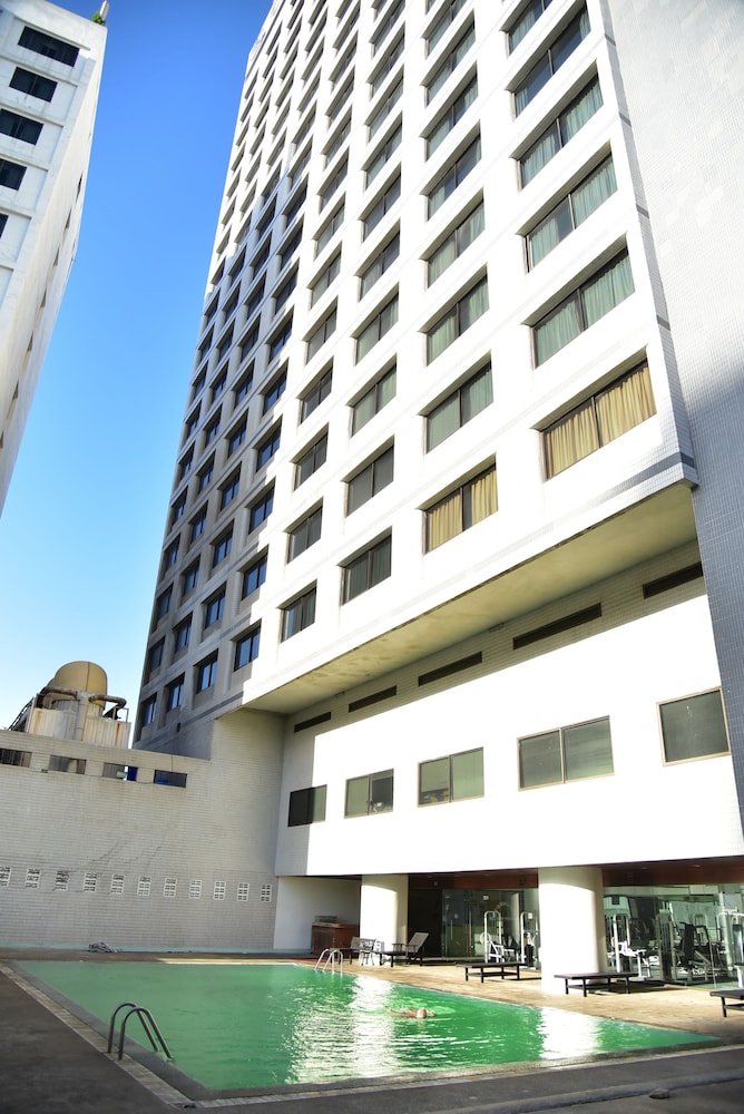 The Regency Hotel Hatyai 3/50