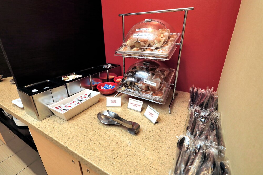 TownePlace Suites York 23/32
