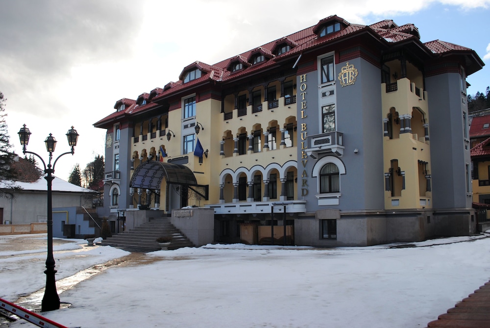 HOTEL BULEVARD PREDEAL 3/56