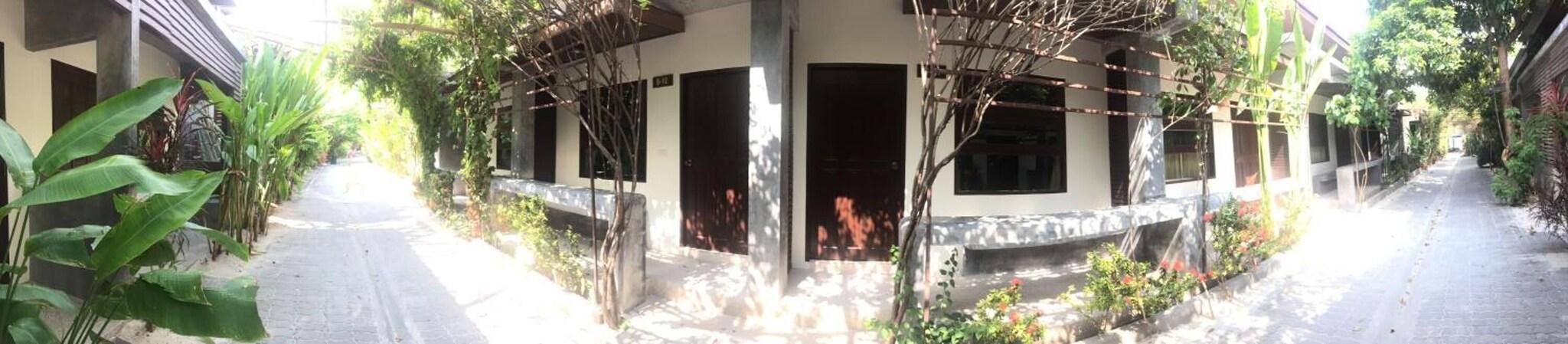 Lucky Mother Bungalow 2 Chaweng Beach 8/51