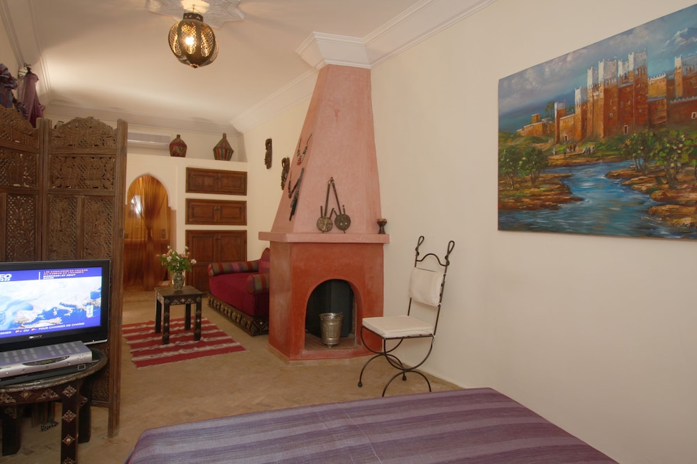RIAD PETIT KARMELA 28/46