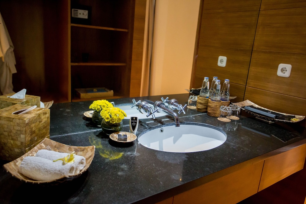Maca Villas Spa Umalas 42/54