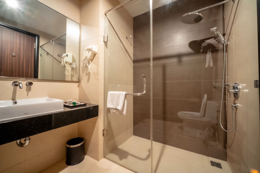M One Hotel 45/52
