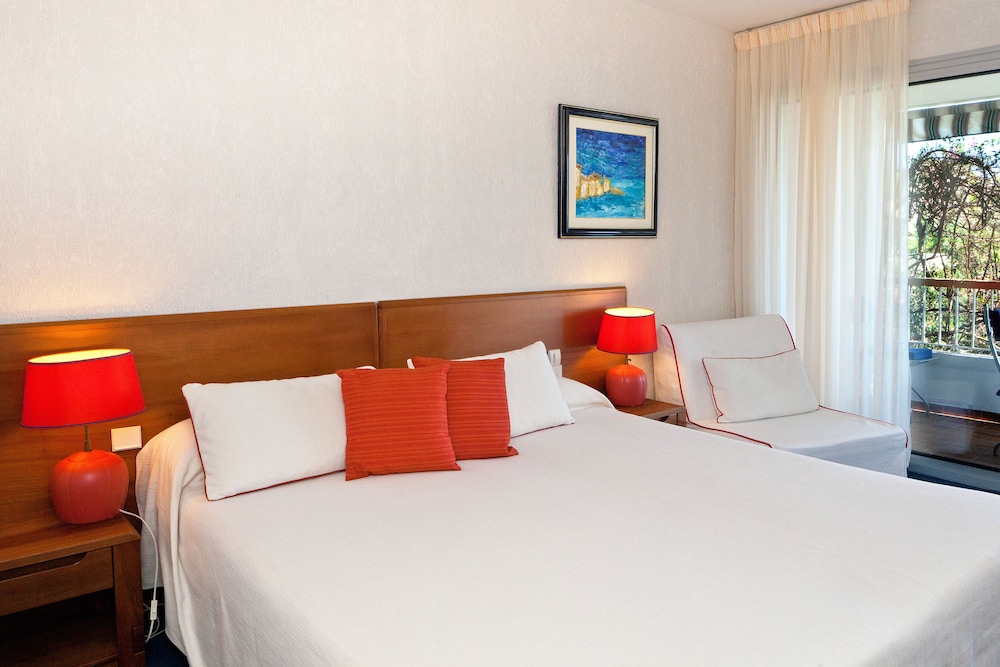 SUPERIOR, DOUBLE BED, SEA VIEW