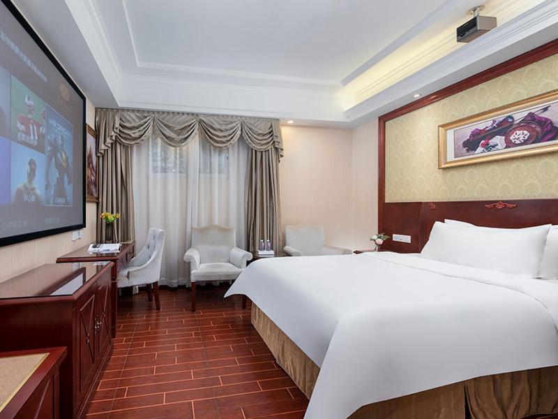 Vienna Hotel (Guangzhou Panyu Nancun) 10/21