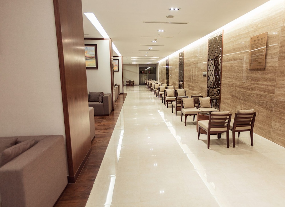 High-Floor River-View Apartment 34/50