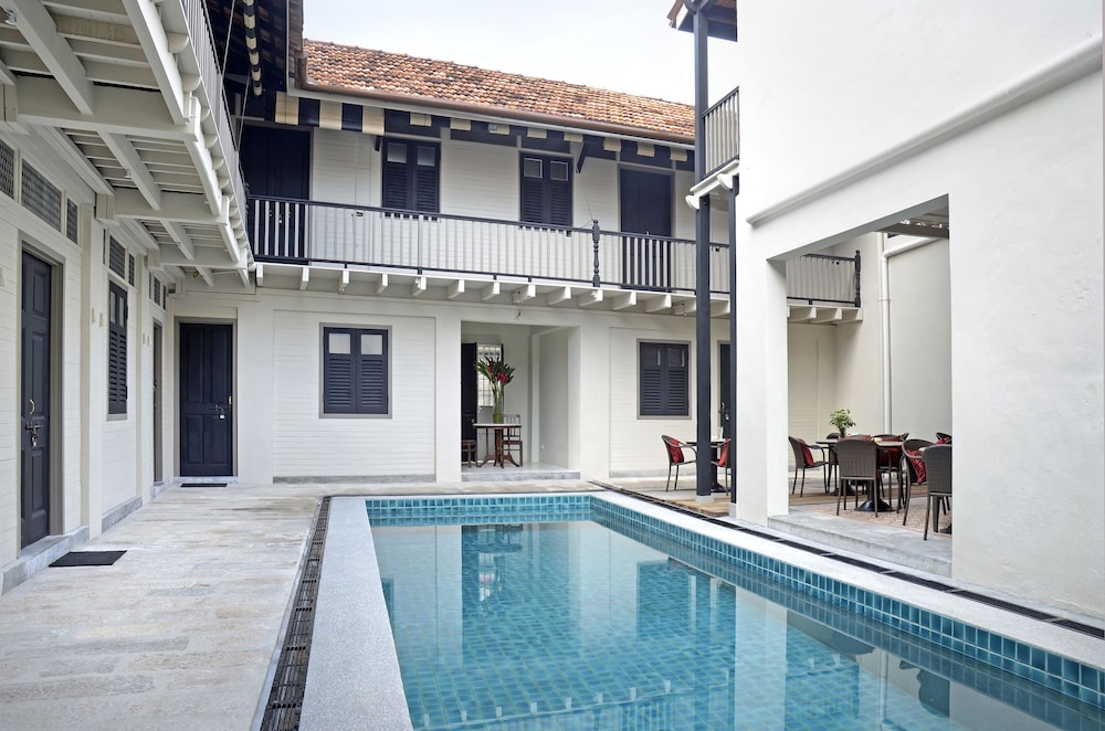NOORDIN MEWS 7/69
