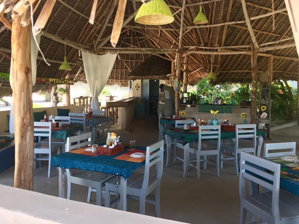 Driftwood Beach Lodge 35/48