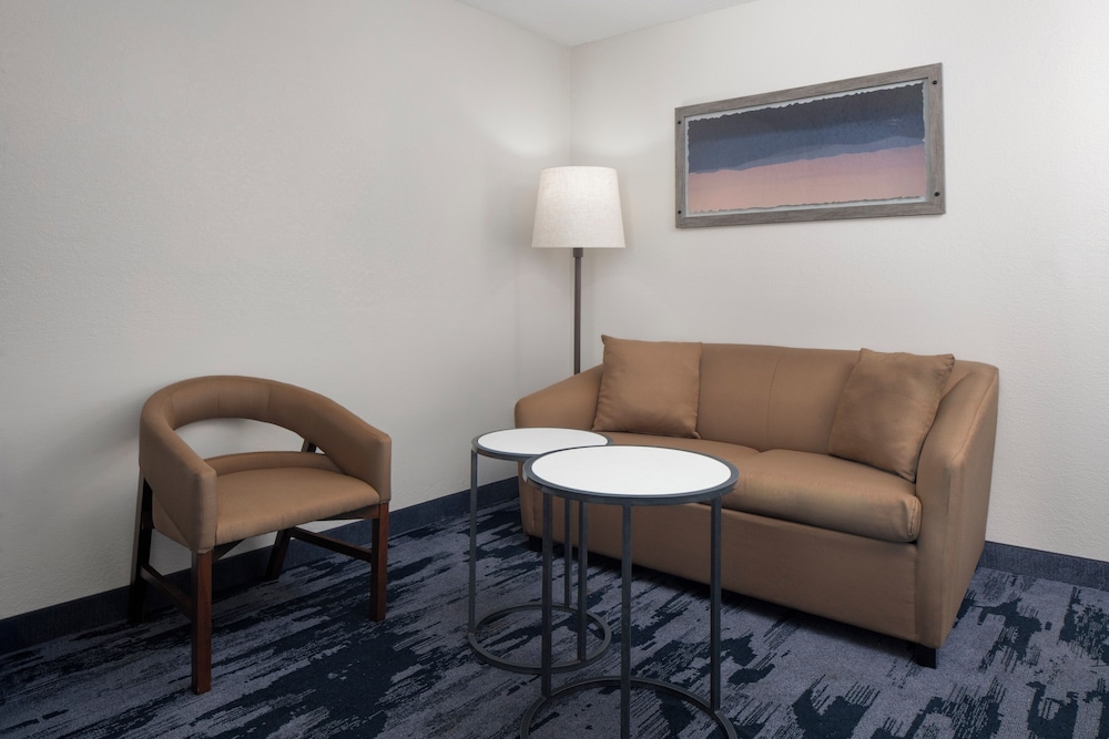 Fairfield Inn Suites By Marriott Chesapeake Suffolk 34/52
