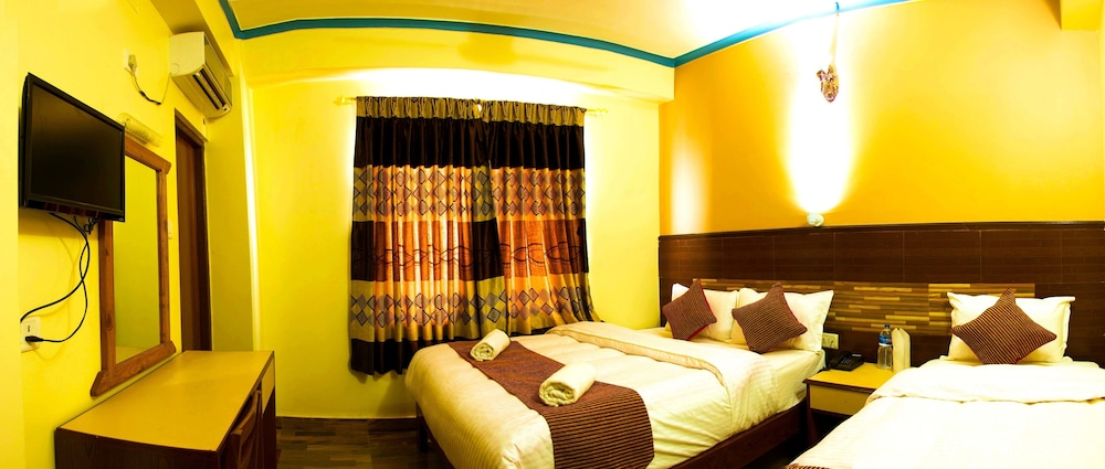 Hotel Adam 18/48