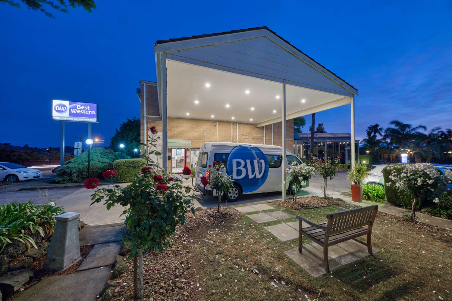 Best Western Airport Motel And Convention Centre