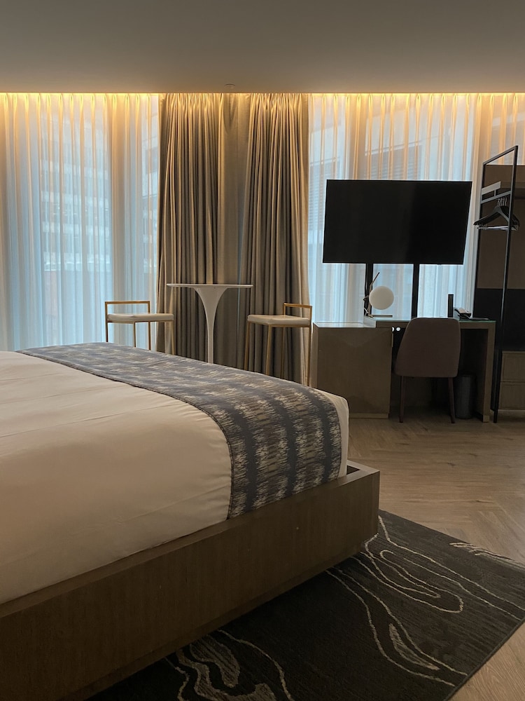 EXchange Hotel Vancouver 25/67