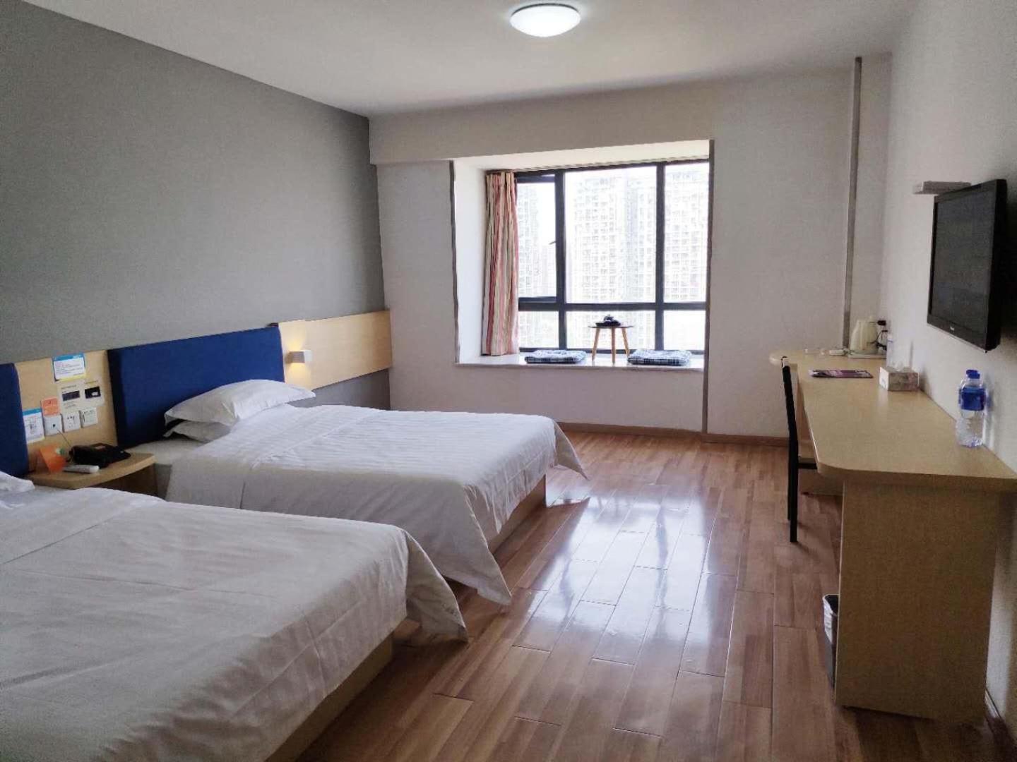 7 Days Inn (Chengdu East Railway Station Chengyu Flyover Metro Station) 15/31