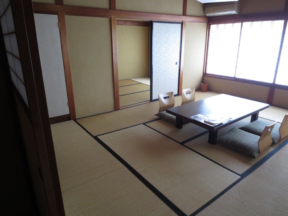Historical Ryokan Hostel K's House Ito Onsen - Hostel 5/50