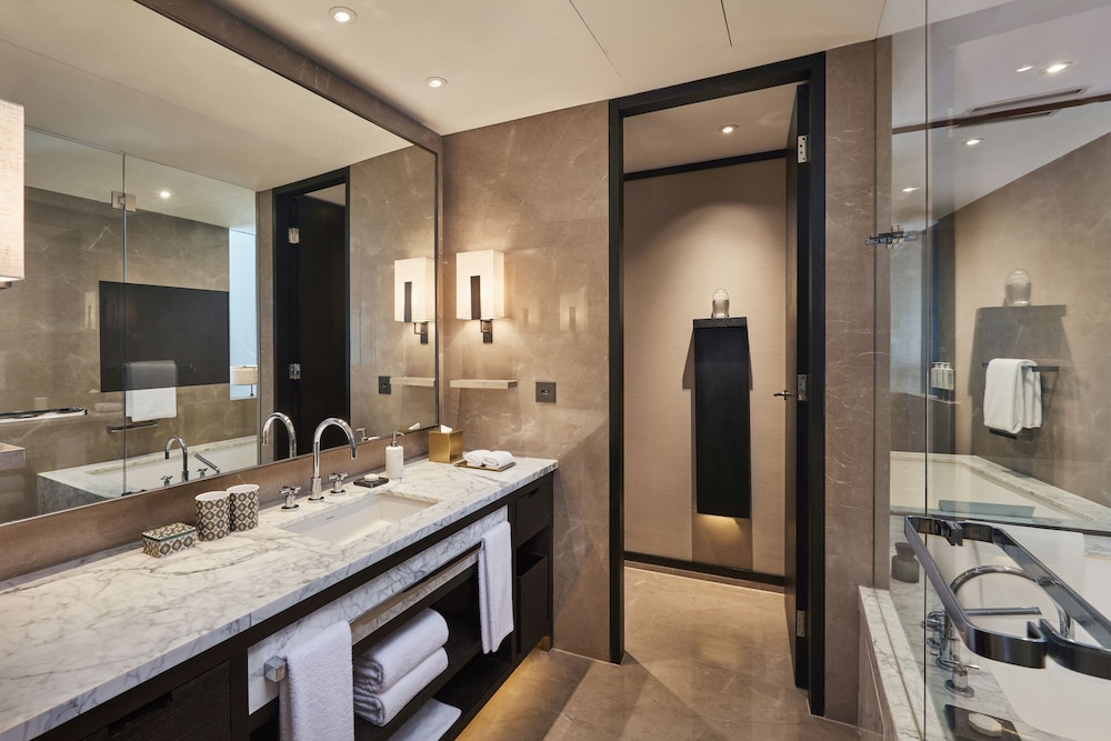 Rosewood Beijing 33/96