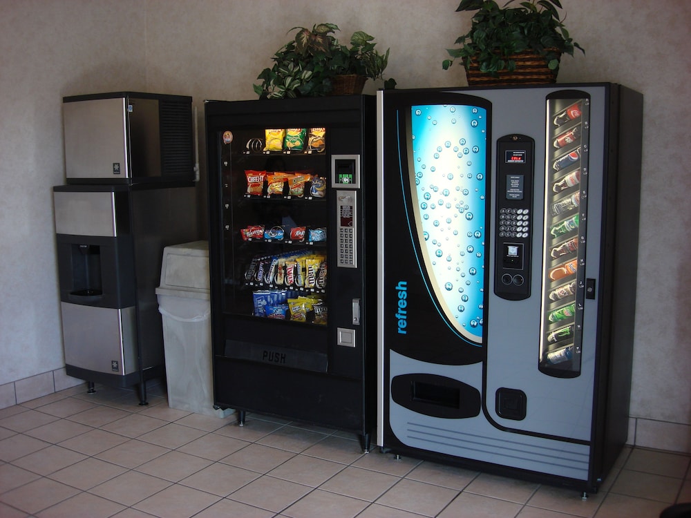 Best Western Club House Inn & Suites 19/34