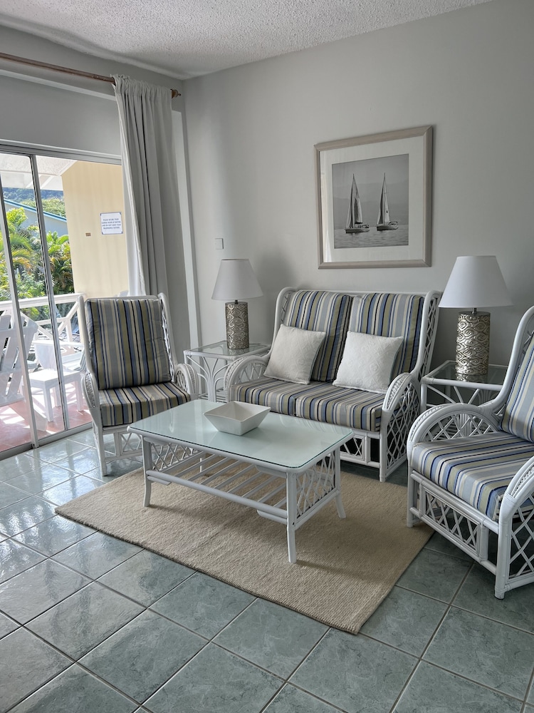 Harmony Suites 14/64