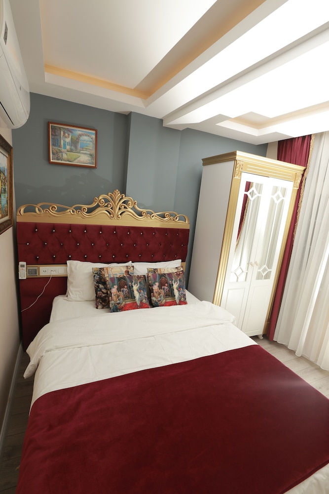 Constantinopolis Hotel 13/48