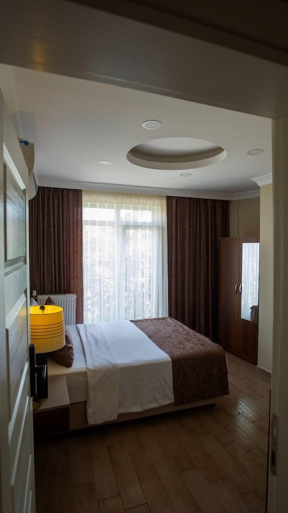 Maca Otel 9/32