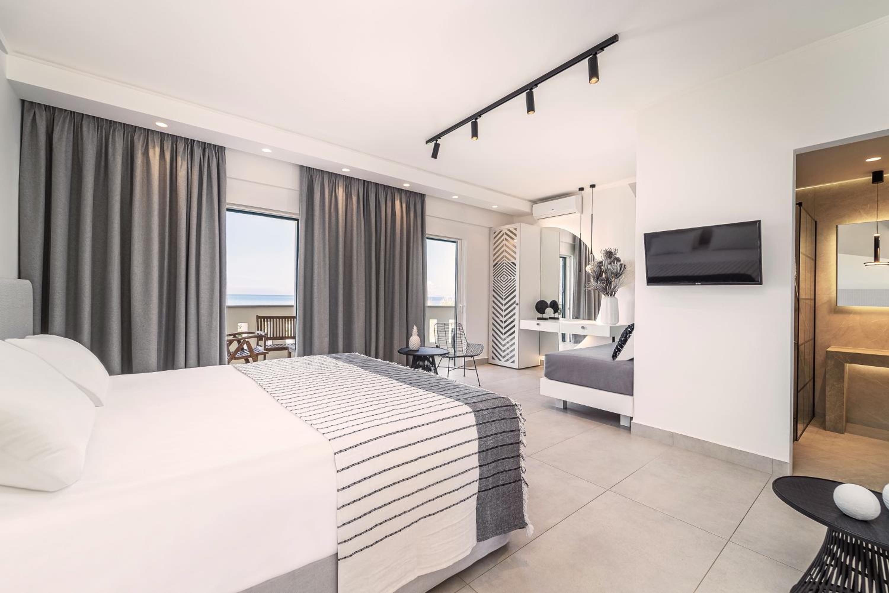 SAN GIOVANNI LUXURY STUDIOS 24/56