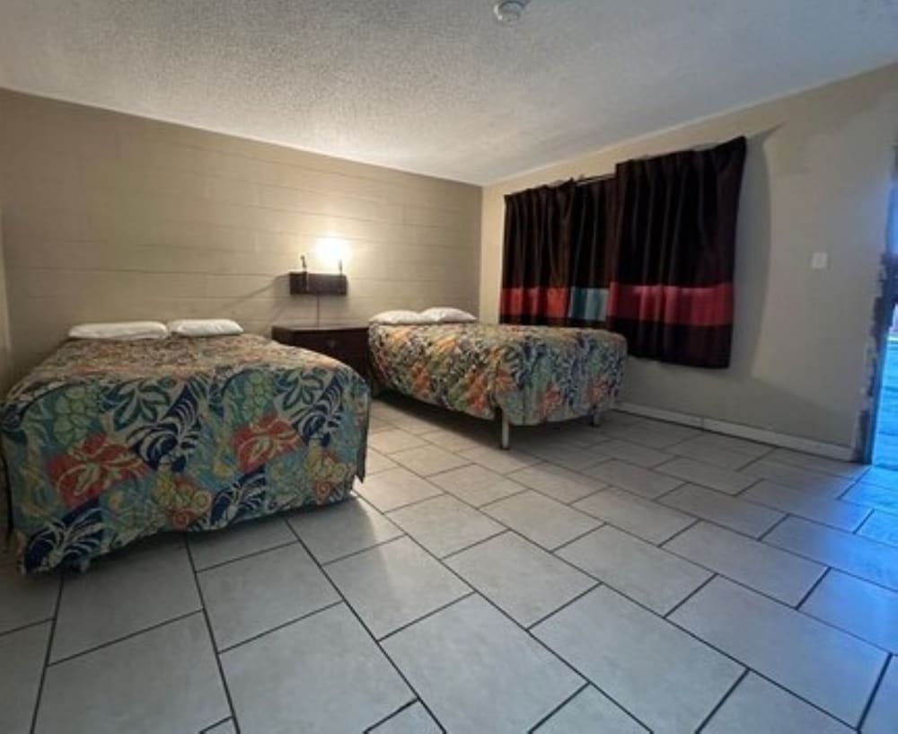 Arrow Motel by OYO Near Downtown 28/49