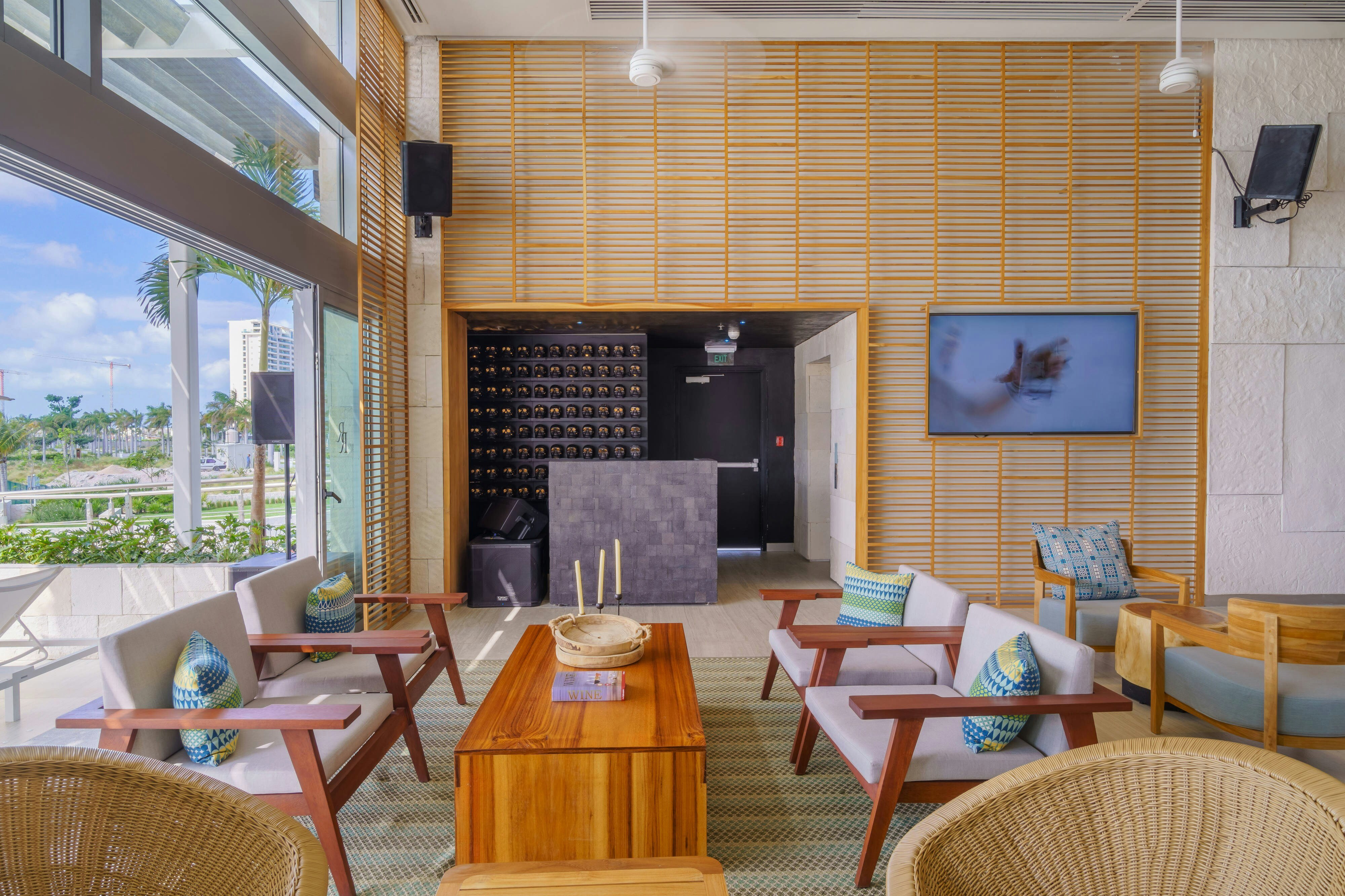 Renaissance Cancun Resort And Marina 40/76
