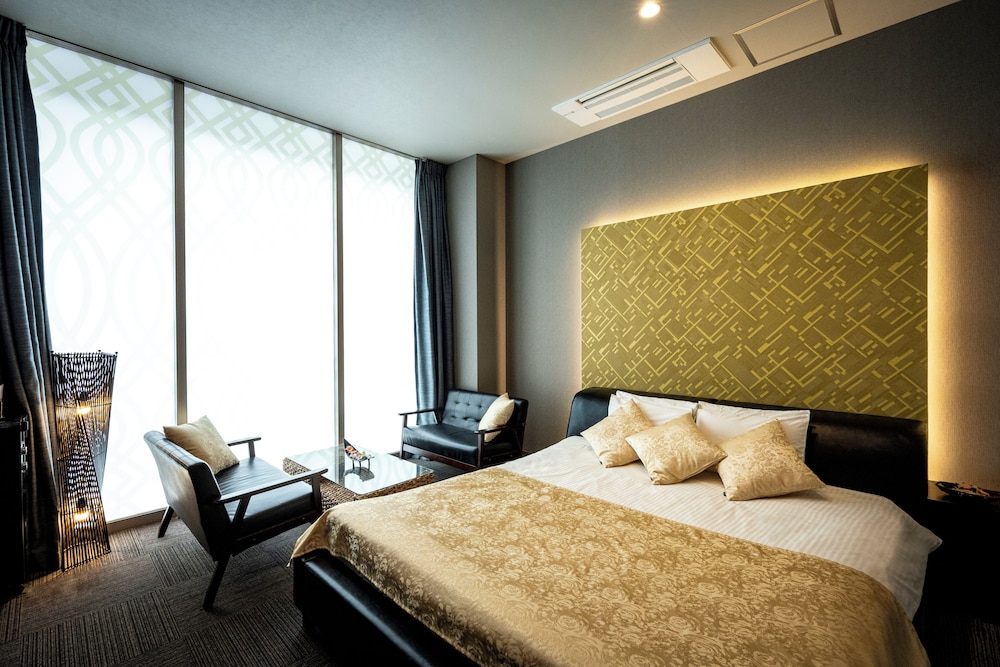 Vip, Suite, King Bed, Electronic Cigarette Only, Smoking