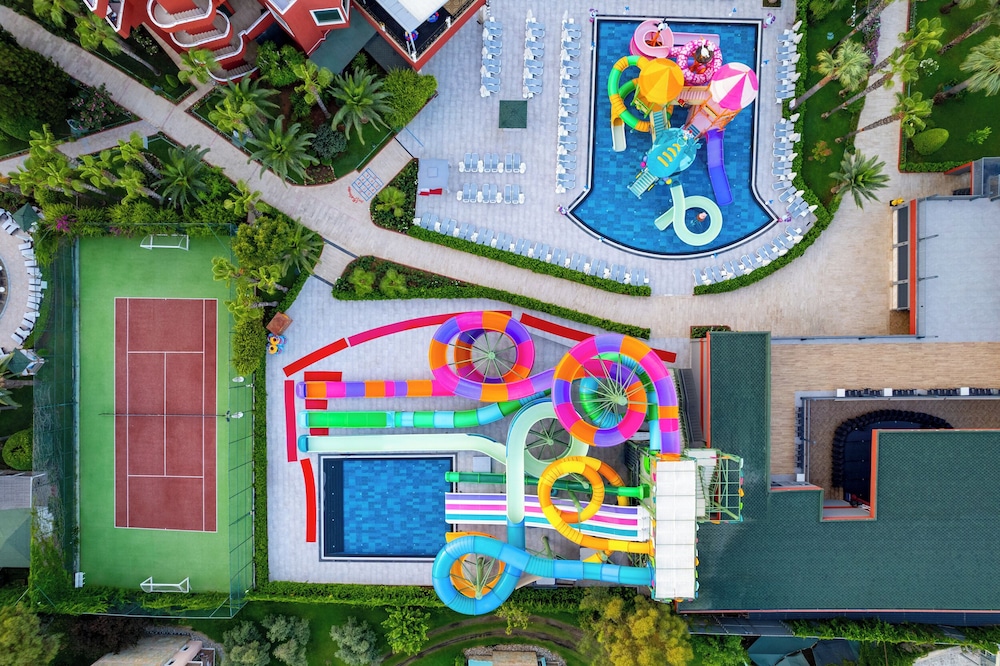 Delphin Deluxe Resort 40/50