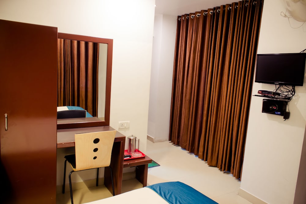 The Signature Inn Hotel 13/20
