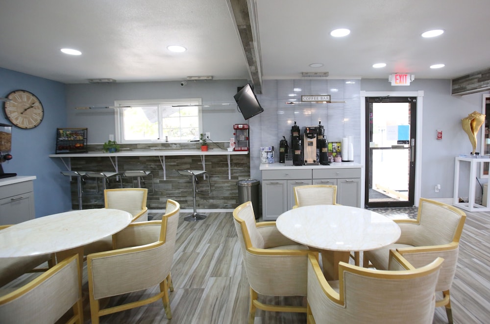 Dragonfly Inn & Suites - Hastings 45/60